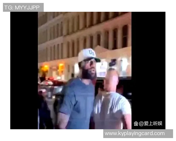 湖人球迷怒斥詹姆斯表现不佳直言其无法跻身历史前五行列