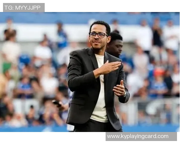 切尔西新帅候选名单曝光法布雷加斯缺席白堡主帅在列